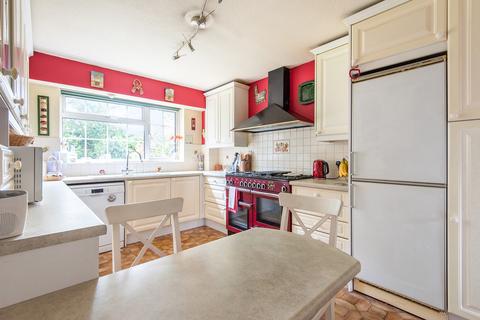 2 Brow Close, Storrington, Pulborough, RH20 4QE