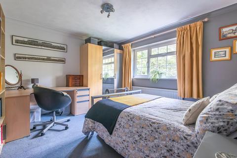 2 Brow Close, Storrington, Pulborough, RH20 4QE