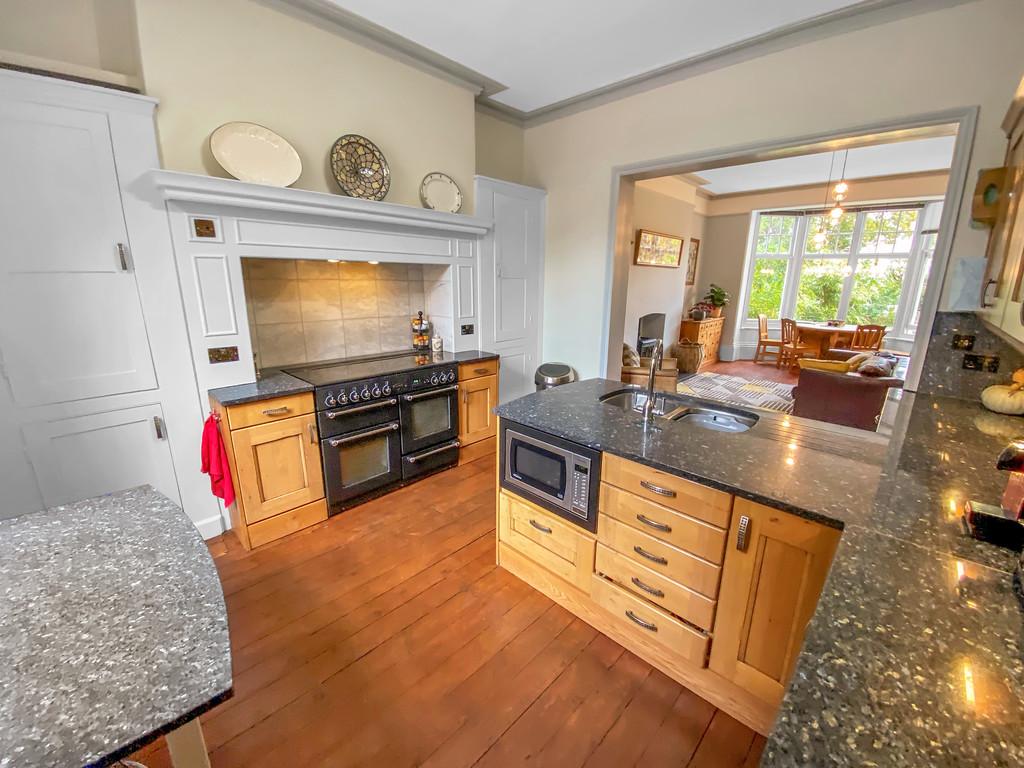 Milverton Crescent, Leamington Spa 5 bed townhouse £1,000,000