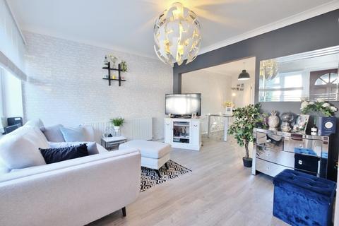 3 Lyoth Road, Orpington, BR5 1RT