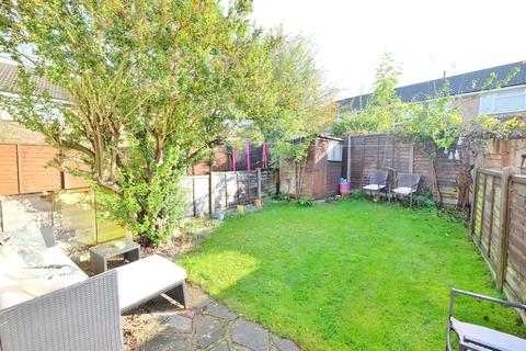 3 Lyoth Road, Orpington, BR5 1RT