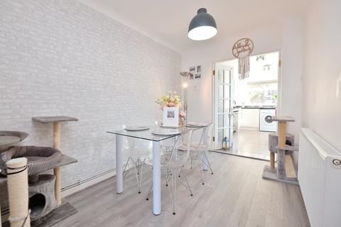 3 Lyoth Road, Orpington, BR5 1RT