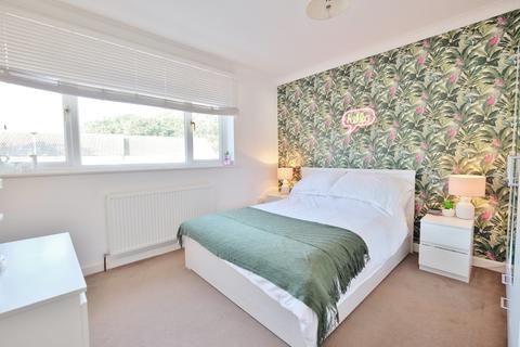 3 Lyoth Road, Orpington, BR5 1RT
