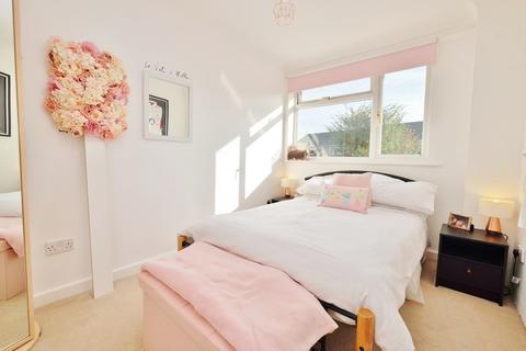 3 Lyoth Road, Orpington, BR5 1RT