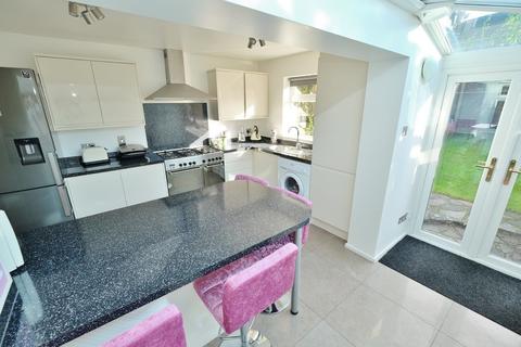 3 Lyoth Road, Orpington, BR5 1RT