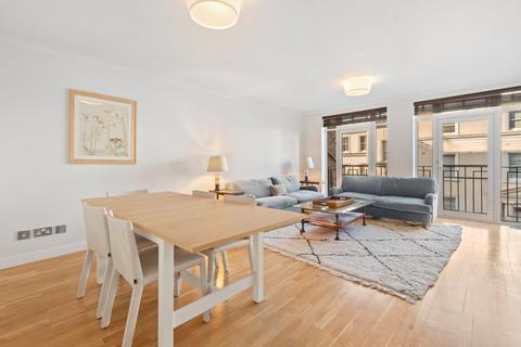3 bedroom flat to rent, Chancellor House, Hyde Park Gate, Kensington, London