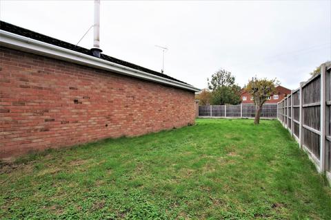 55 Greenacres Drive, Uttoxeter, ST14 7EB