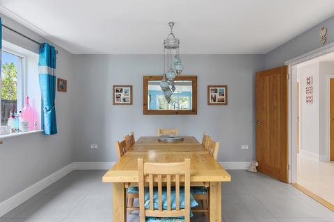35 Feering Hill, Feering, Colchester, CO5 9PX