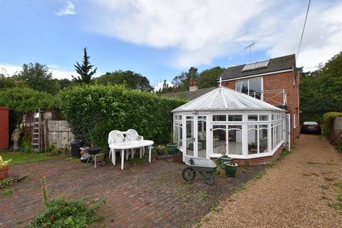 7, Pond Cottages Manningtree Road, Stutton, Ipswich, IP9 2TG