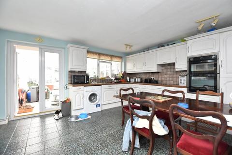 7, Pond Cottages Manningtree Road, Stutton, Ipswich, IP9 2TG