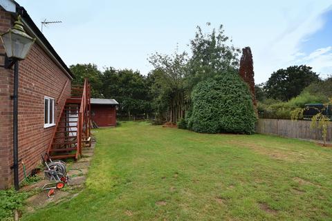 7, Pond Cottages Manningtree Road, Stutton, Ipswich, IP9 2TG