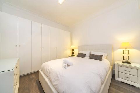 1 bedroom flat to rent, Grosvenor Street, Mayfair, London, W1K