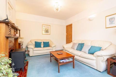 15 Mosslea Road, Whyteleafe, CR3 0DR