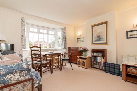 Mead Cottage Godstone Hill, Godstone, RH9 8AL