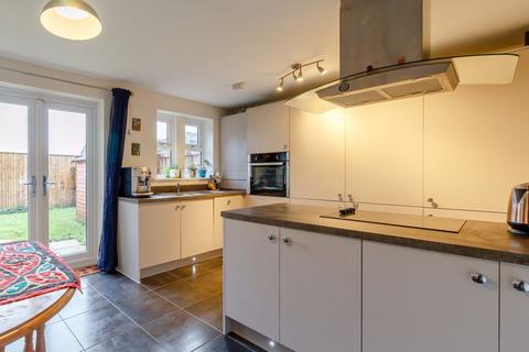 23 Maple Gardens, Leeds, LS6 1FL