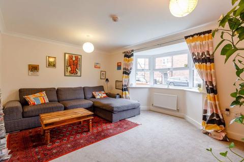 23 Maple Gardens, Leeds, LS6 1FL