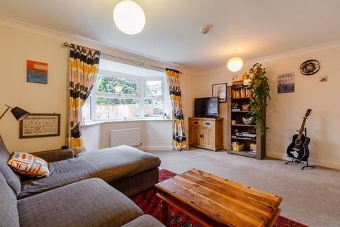 23 Maple Gardens, Leeds, LS6 1FL
