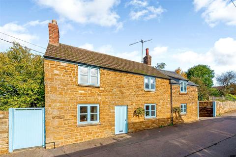 10 Barlows Lane, Wilbarston, Market Harborough, LE16 8QB
