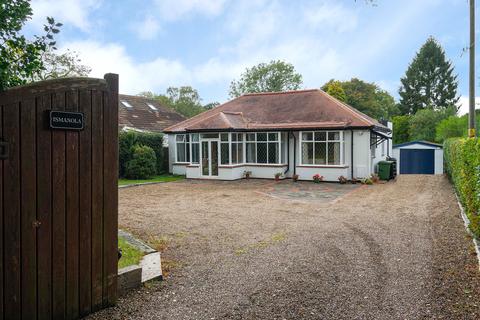 Ismanola Boxhill Road, Tadworth, KT20 7JT