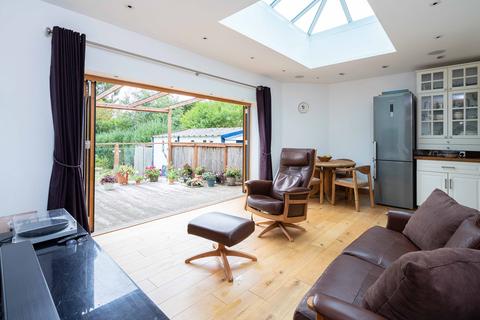 Ismanola Boxhill Road, Tadworth, KT20 7JT