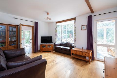Ismanola Boxhill Road, Tadworth, KT20 7JT