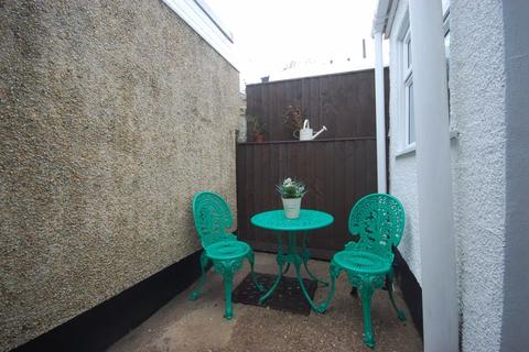 5 Greenway Road, Neath, SA11 1HG