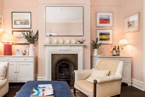 11 Wendell Road, London, W12 9RS
