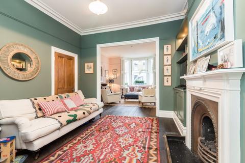 11 Wendell Road, London, W12 9RS