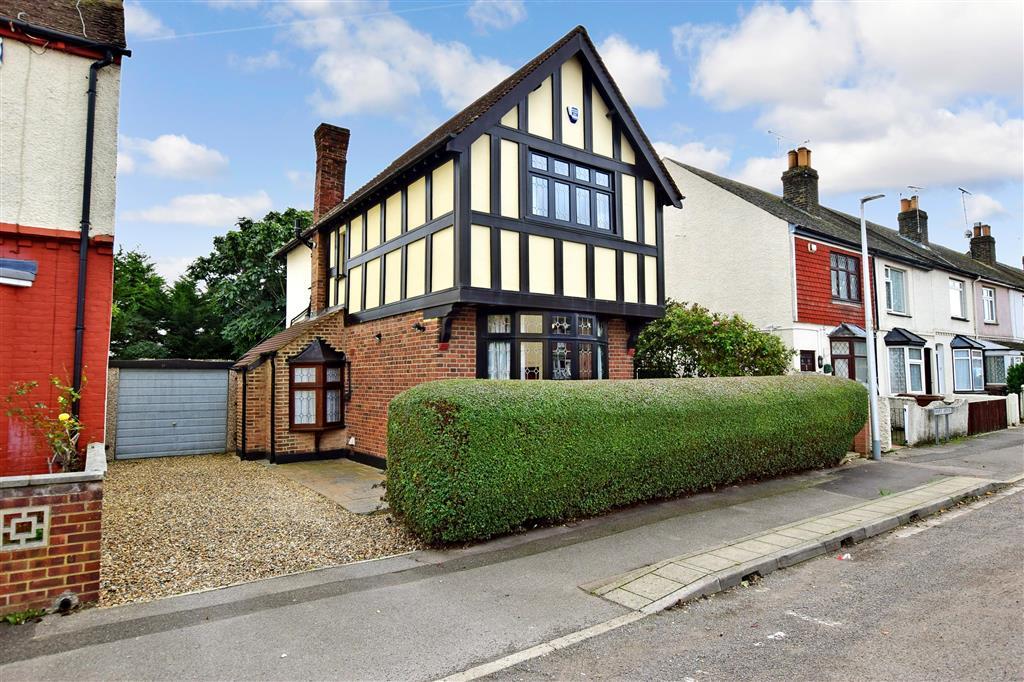 Maple Avenue, Gillingham, Kent 2 bed detached house £325,000