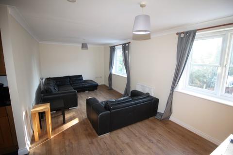 2 bedroom apartment to rent - Cottage Close, Harrow
