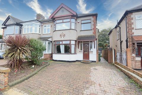 78 Barton Avenue, Romford, RM7 0ND