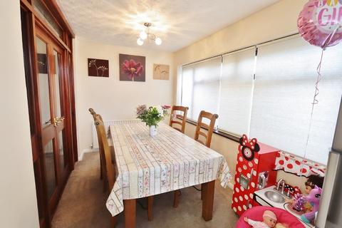78 Barton Avenue, Romford, RM7 0ND