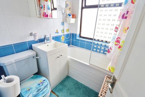 78 Barton Avenue, Romford, RM7 0ND
