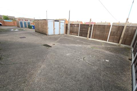 49 Dacre Crescent, Aveley, South Ockendon, RM15 4TT