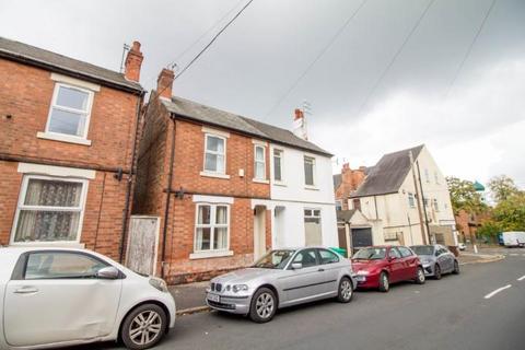 2 bedroom semi-detached house to rent, Loughborough Avenue, Sneinton, Nottingham, NG2 4LP