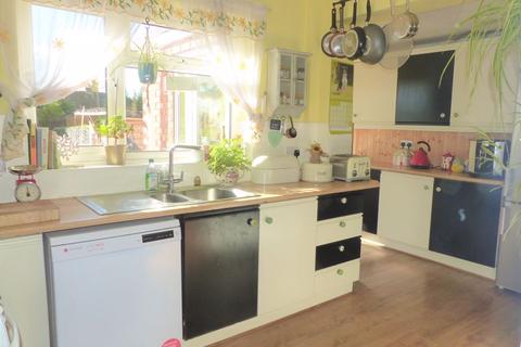 7 Mayland Drive, Sutton Coldfield, B74 2DG