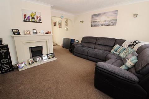 26 Earls Road, Walsall, WS4 1JA
