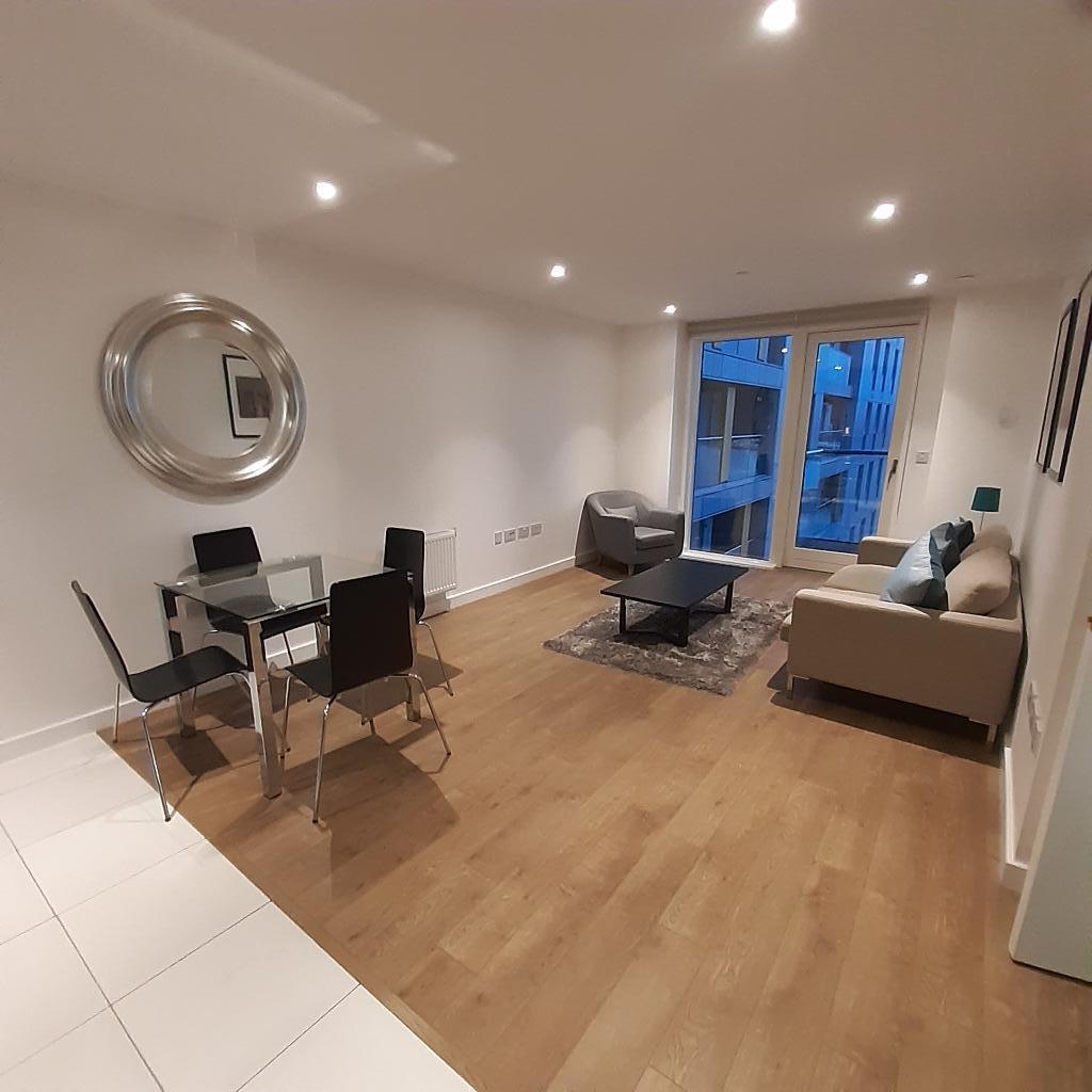 Platinum Riverside, 17 Bessemer... 2 bed flat - £1,580 pcm (£365 pw)