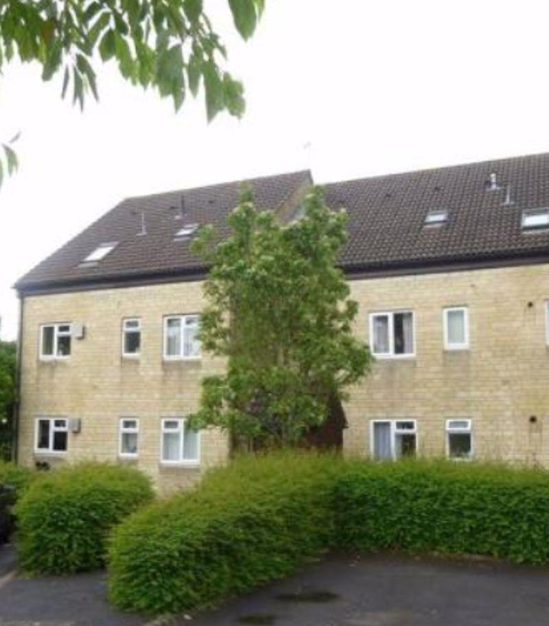 Charter Road, Chippenham 1 bed apartment £600 pcm (£138 pw)