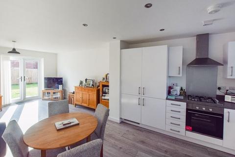 62 Warrington Road, Widnes, WA8 0AP