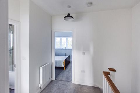 62 Warrington Road, Widnes, WA8 0AP