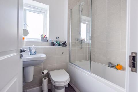 62 Warrington Road, Widnes, WA8 0AP
