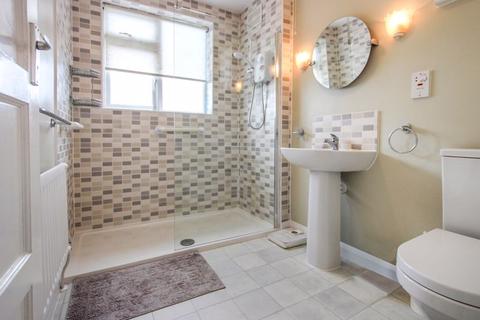 17 Blenheim Gardens, Aveley, South Ockendon, RM15 4EB