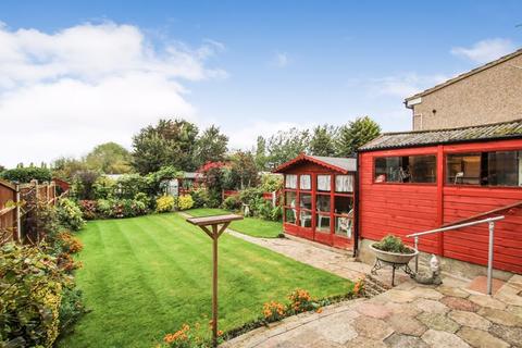 17 Blenheim Gardens, Aveley, South Ockendon, RM15 4EB