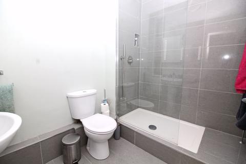 Flat 1, 2 Parrs Close, South Croydon, CR2 0QX