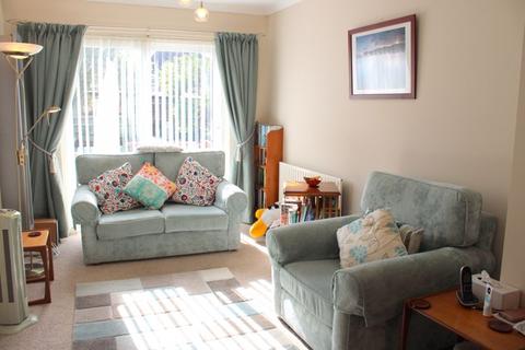 62 Hereford Road, Feltham, TW13 5BS