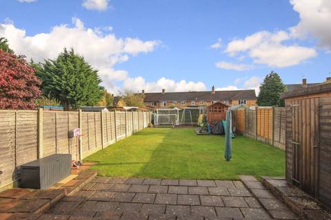21 Broadfield Road, Hemel Hempstead, HP2 4DS