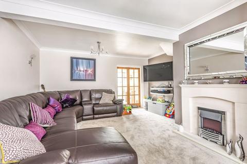 76 Boscombe Road, Worcester Park, KT4 8PL