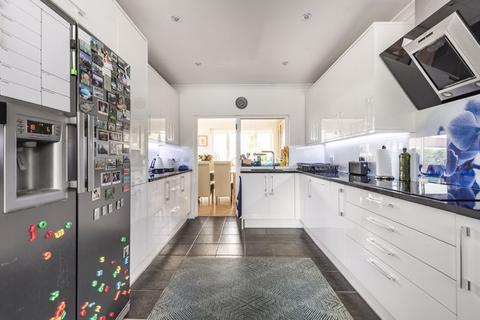 76 Boscombe Road, Worcester Park, KT4 8PL