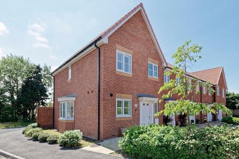 1 Blazer Close, Broadstairs, CT10 1FR